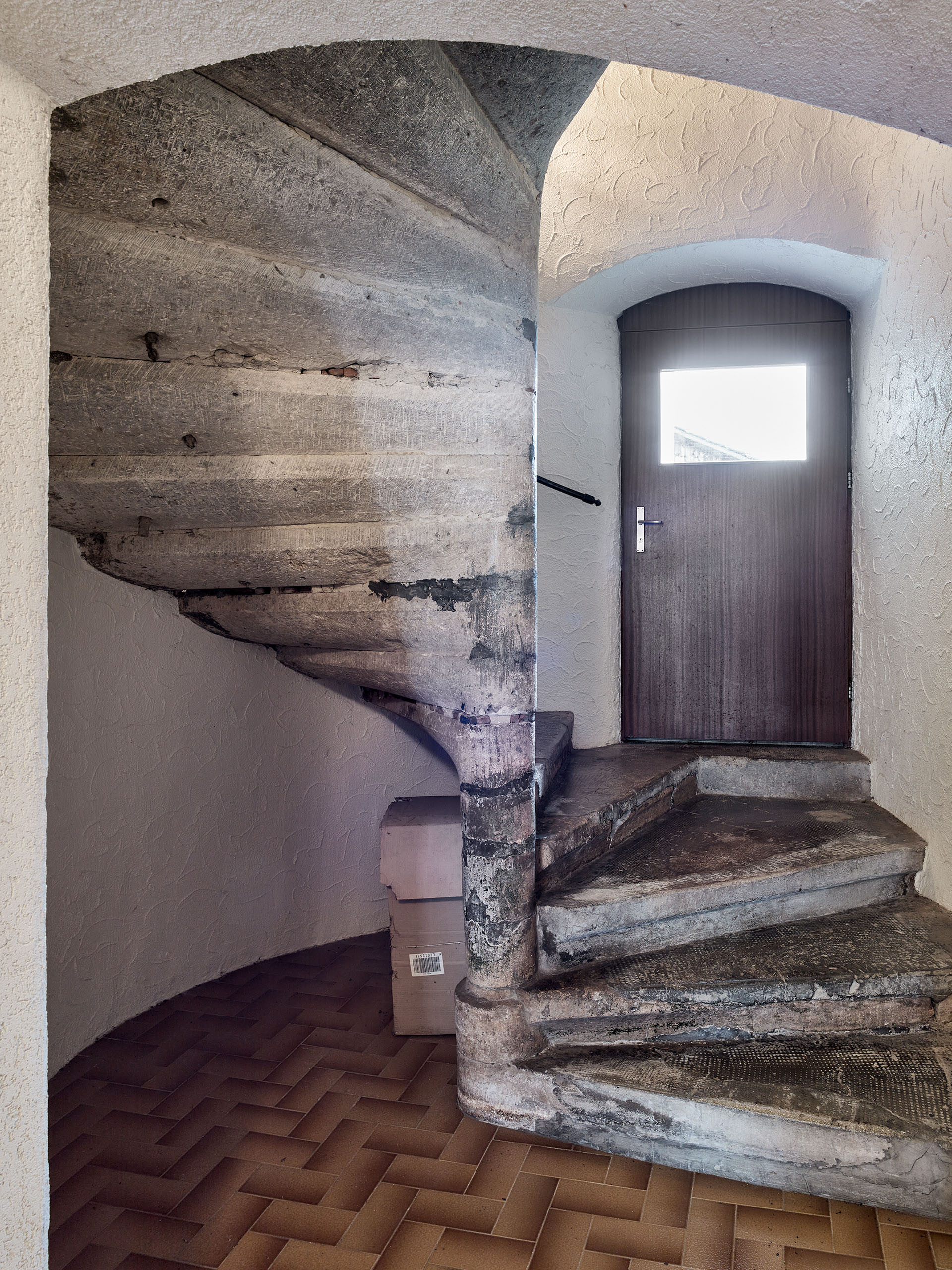 Dorfplatz 6, Wendeltreppe